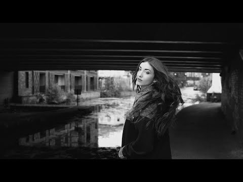 Shaken (acoustic) at