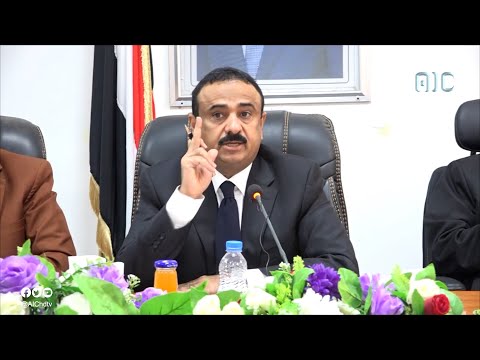 محافظ شبوة الشيخ عوض بن الوزير العولقي يشيد بقوات دفاع شبوة وانضباطها والتزامها بالتوجيهات