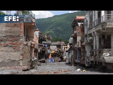 Avalanche in Nepal: Death toll reaches 392 and around 1,400 people are missing