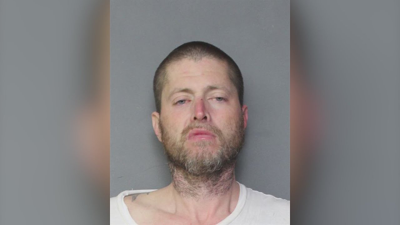 Man arrested after barricade incident in Norfolk - YouTube