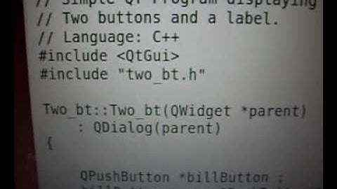 QT C++ GUI with Label and 2 Buttons