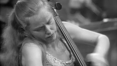Jacqueline du Pr - Dvok Cello Concerto  London Symphony Orchestra cond. Daniel Barenboim