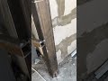 Как установить столб по уровню#ремонт #стройка