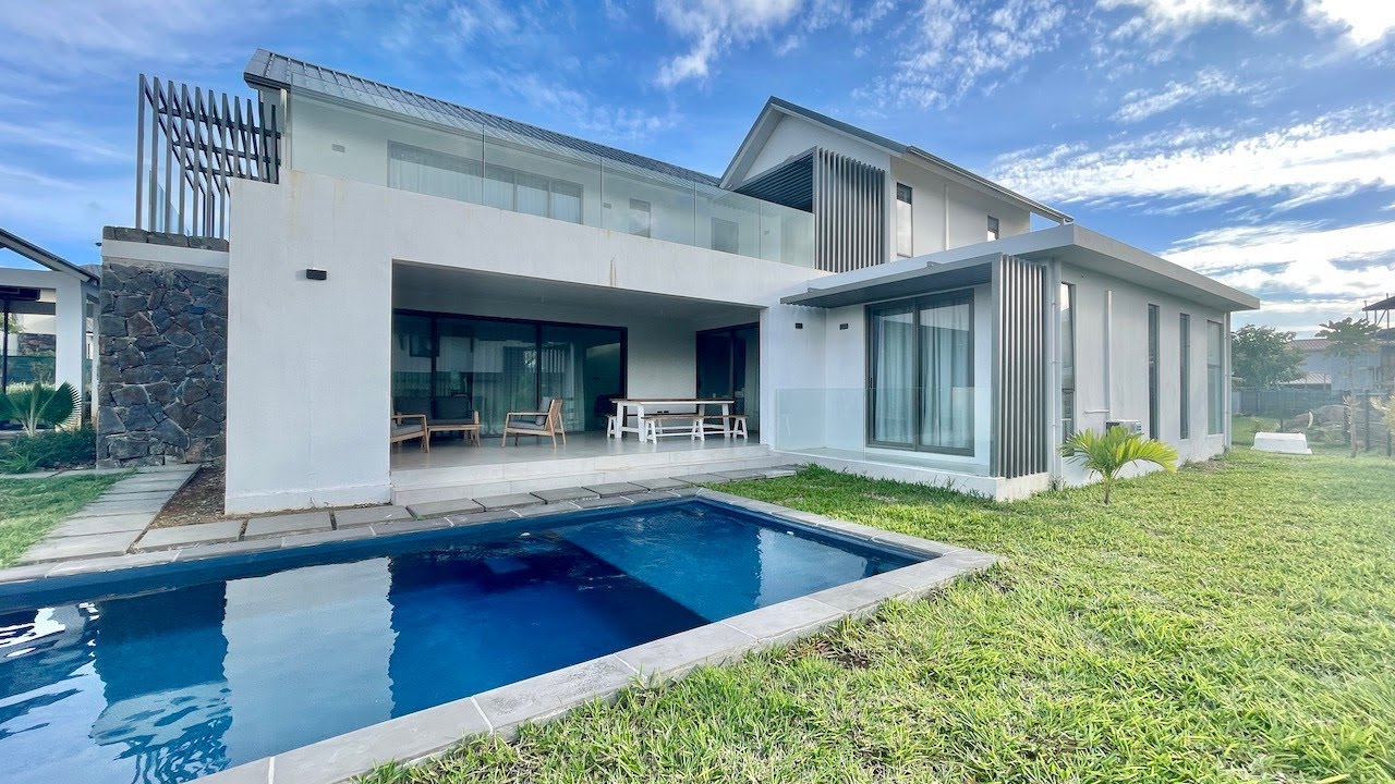 Newly Built Family Home in Gated Estate, Moka - DIANE WATKINS Property ...