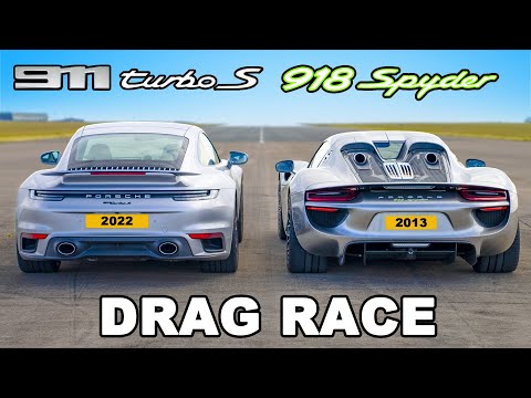 Drag race: Porsche 918 Spyder vs 911 Turbo S