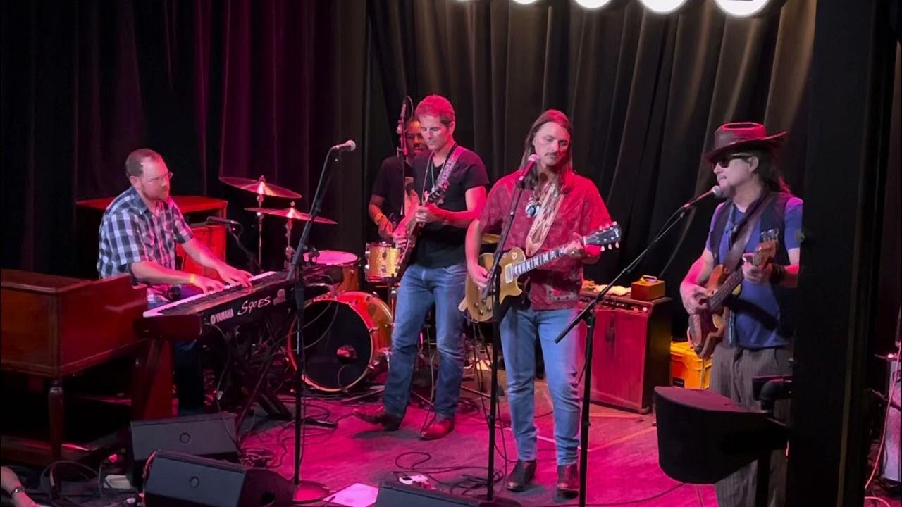 Duane Betts 7/17/24 Northampton, MA - Colors Fade Duane Betts 7/17/24 Northampton, MA - Colors Fade