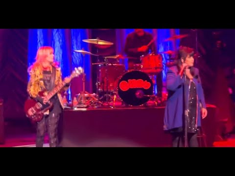 HEART performed their 1st concert in more than 4 years in Highland, California - video posted