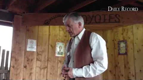 Bentley Rayburn introduces himself as he runs agai...