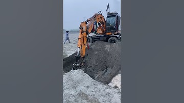 Samsung Excavator digging soil loading tractor trolly 💯 #shorts #trending #excavatorandtractor