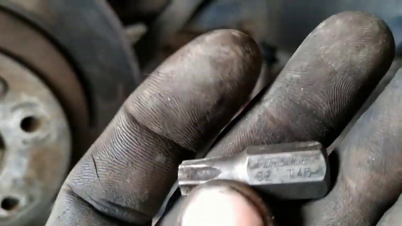 Замена заднего подшипника ступицы VW Touareg - YouTube