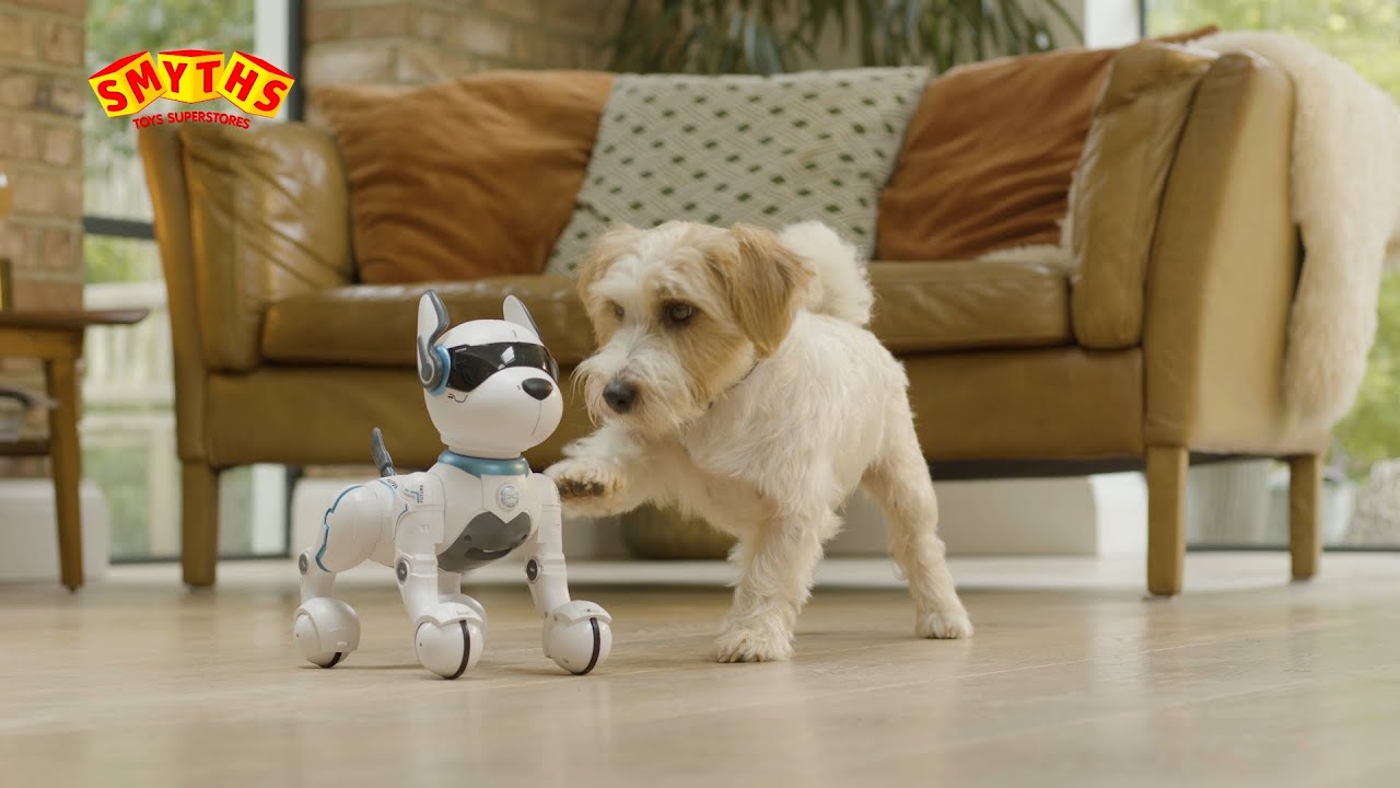 Ziggy le chien robot interactif t'attend chez Smyths Toys 