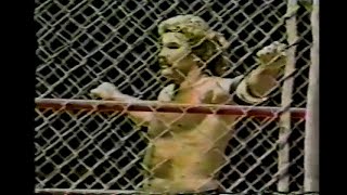 Cage Match - Scott Hall vs Atkie Malumba 8/4/90 - Estadio Juan R Loubriel in Bayamon
If youd like to help me in my ongoing quest to keep finding more obscure wrestling footage you can sign up for my Patreon at https://www.patreon.com/KrisPLettuce where you can keep up with what footage Im looking at getting next and also get access to exclusive perks. Follow me on twitter @KrisPLettuce where I post a lot of gifs and clips Cage Match - Scott Hall vs Atkie Malumba 8/4/90 - Estadio Juan R Loubriel in Bayamon