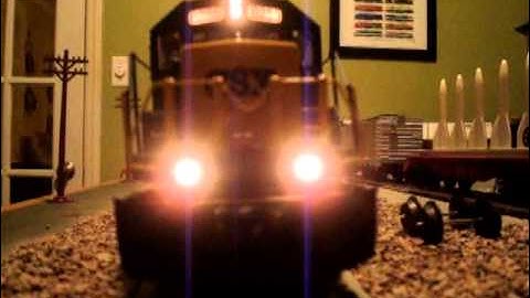 MTH SD40-2 Track View