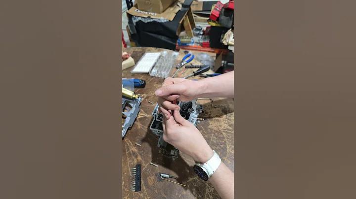 How to Change Rods and Jets in an Edelbrock Carburetor #diy #edelbrock #carburetor