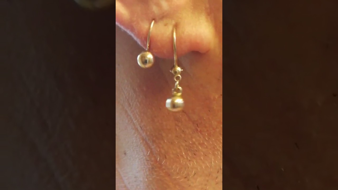 Проколотые уши у мужчины.Серьга подвеска шарик,и висячая серьга 6 мм в ...
