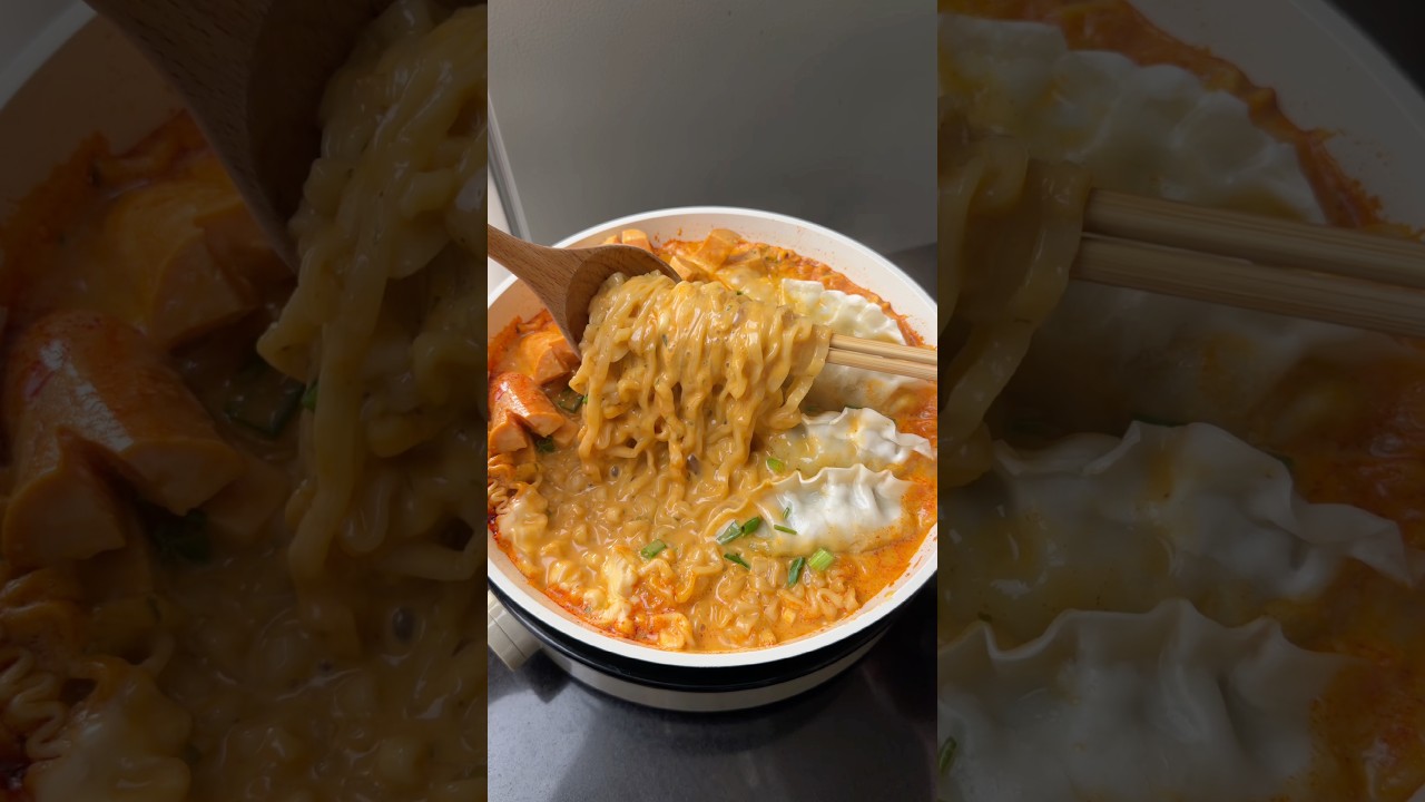 Samyang Buldak Carbonara Spicy Cheese Noodles with Dumplings and Cheese Sausage 