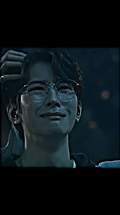 He is missing his mom 😭 in svt concert #seventeen #wonwoo #carat