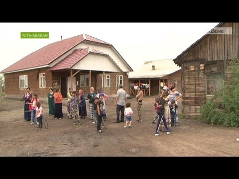 Незаконные дома в цыганской деревне в Усть-Абакане нужно снести