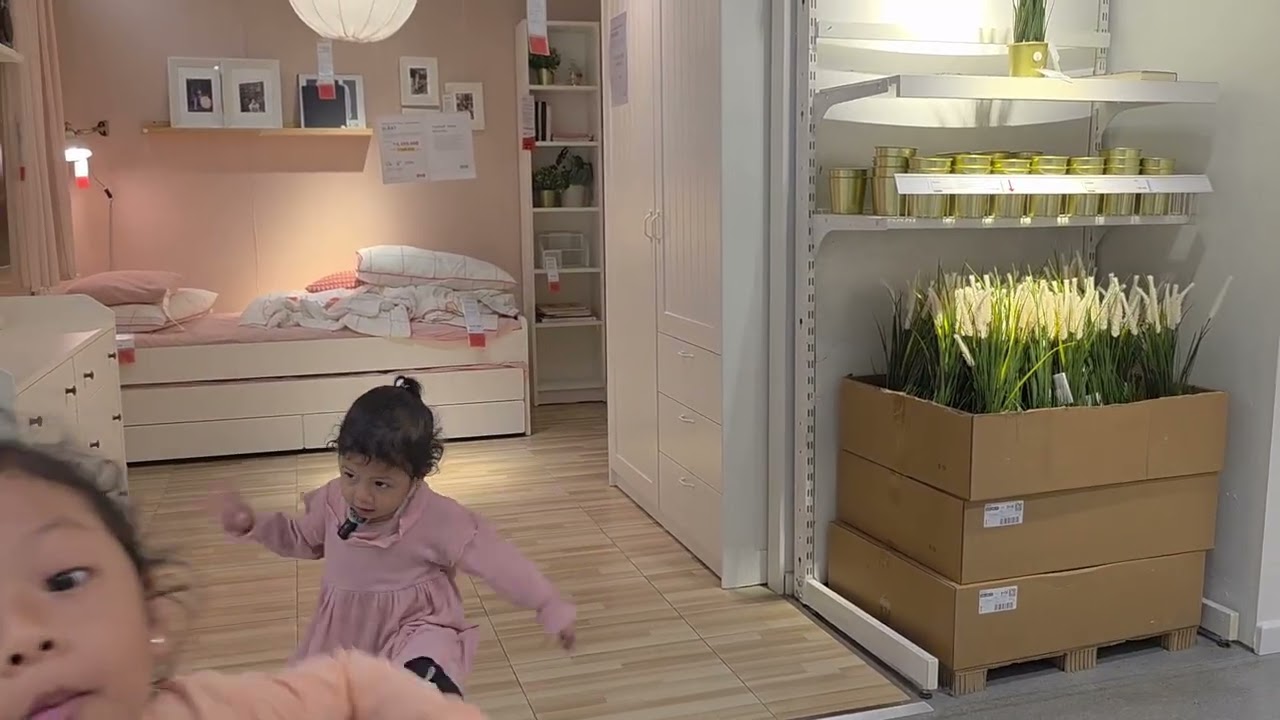  Bingung Pilih Kasur! KK & Adek Keliling IKEA 😆
