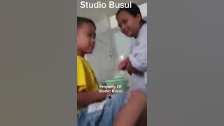 Ibu menyusui anak pertama