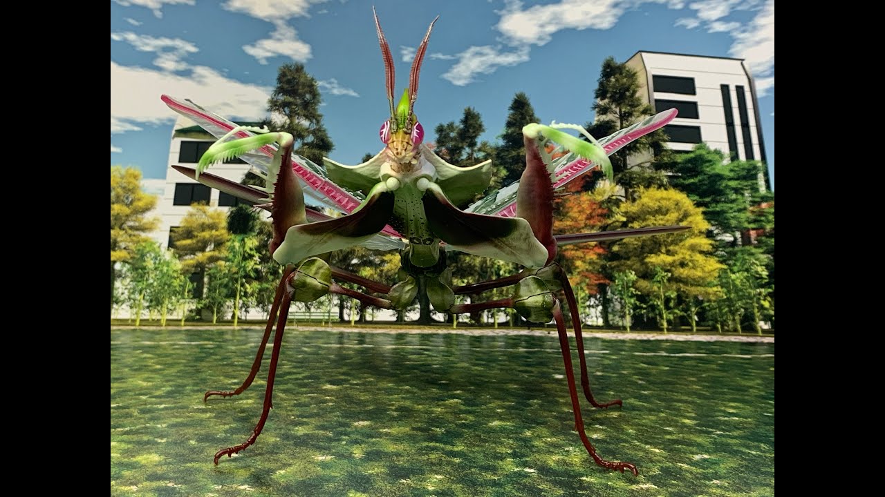 青花 花瓶 花入 壺 昆虫デザイン カマキリ 蟷螂 中国 染付 maxresdefault.jpg