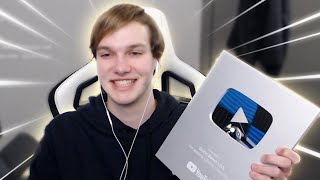 Quinn Opens his 100k YouTube Plaque!