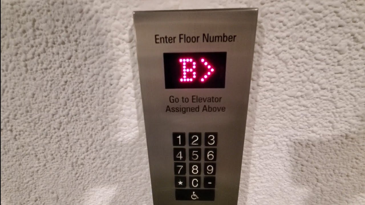 Знаменитые лифты Schindler Miconic 10 в отеле Marriott Marquis, Таймс-сквер, Нью-Йорк