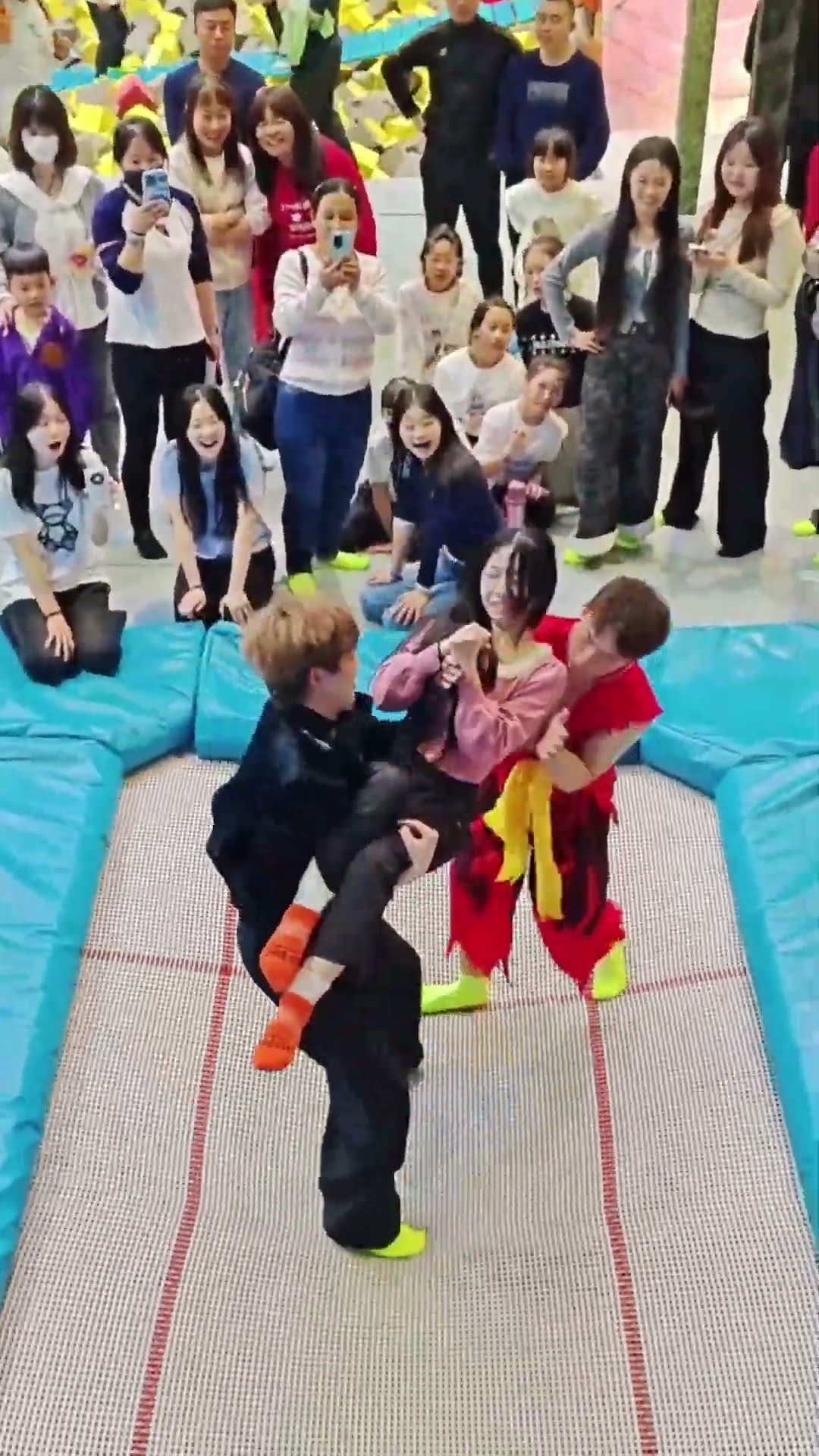 Watch This Teen Jump Around A??Fun Park Trampoline For The First Time #viralvideo #shorts