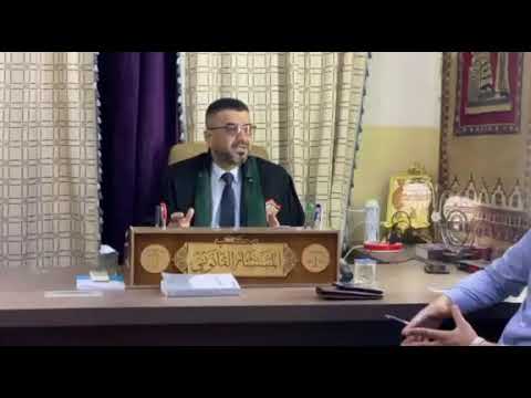 لماذا يرتدي المحامي الروب الاسود