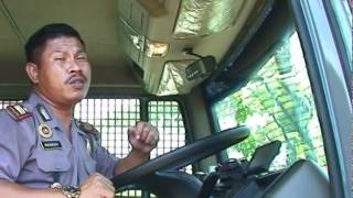 POLISI GALAU.mp4