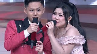 TAZIR & ROFIA - SEKUNTUM MAWAR MERAH D'ACADEMY 8 TOP 17 GROUP 1 SHOW