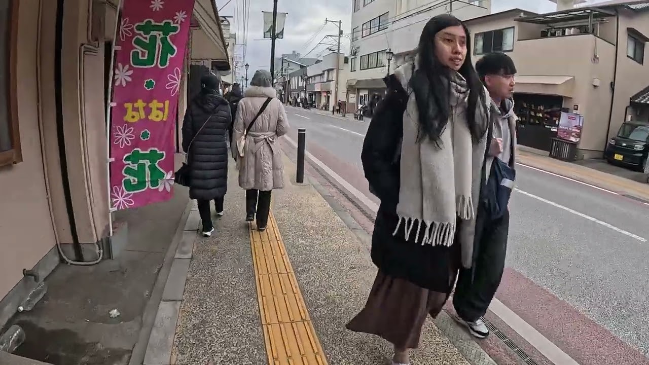 2026/01/27 吃咖哩炸肉餅回由布院車站準備搭車