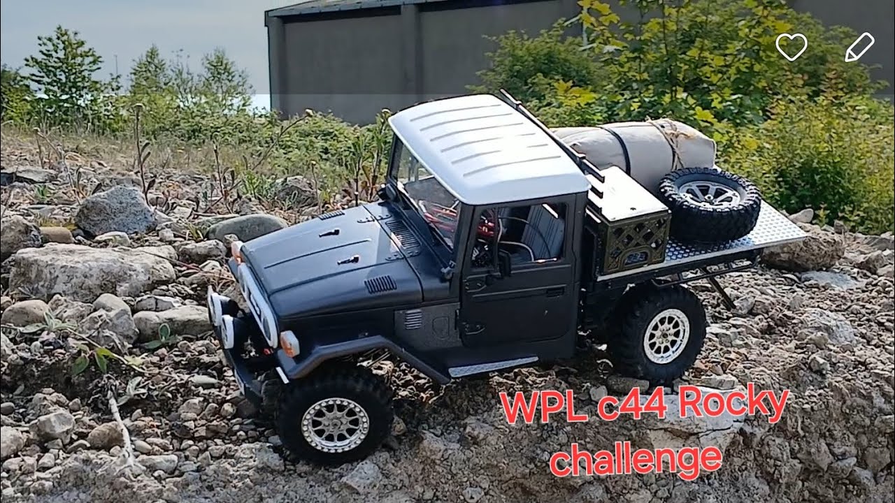 WPL c44 FJ45 Landcruiser offroad 