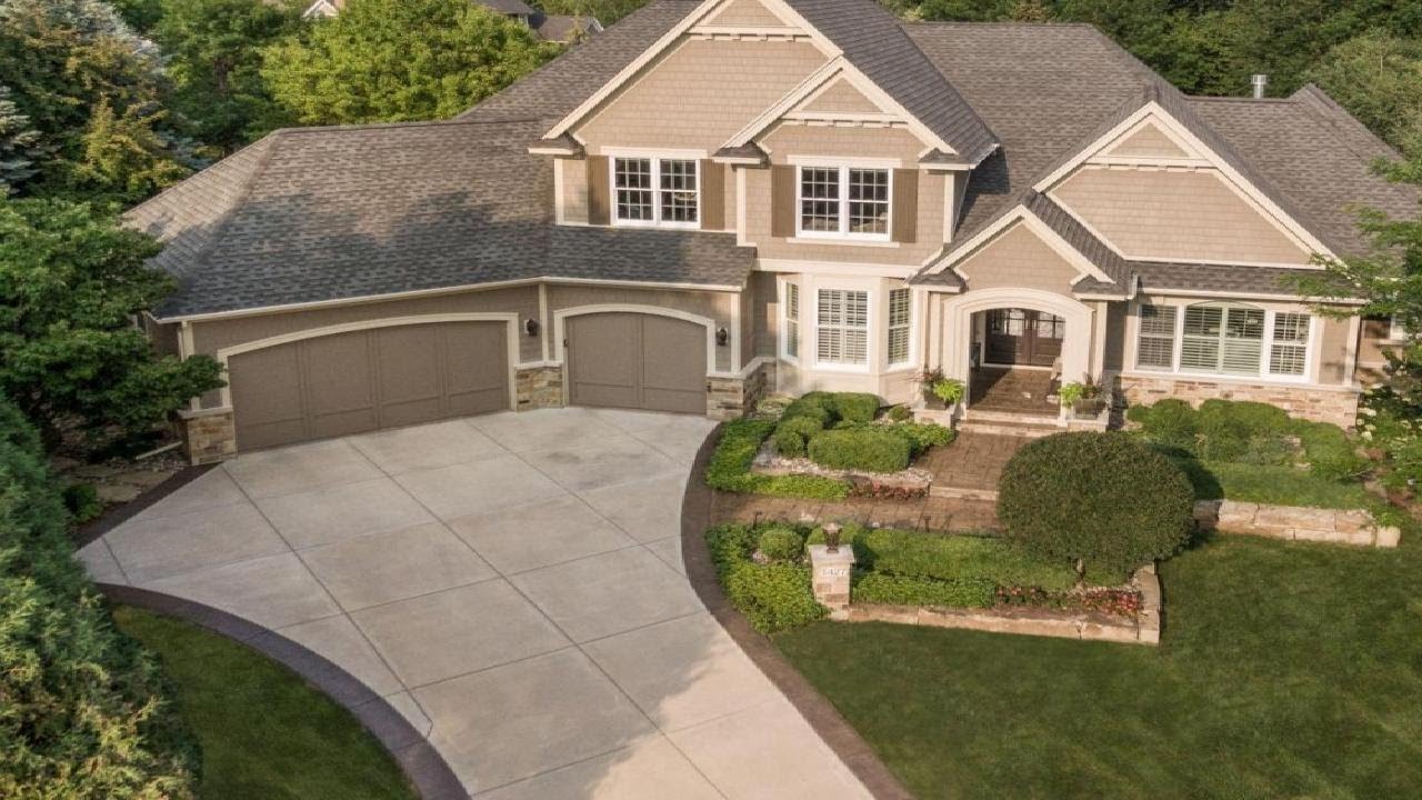 3427 Crestmoor Alcove, Woodbury, MN Presented by Kim Ziton. YouTube