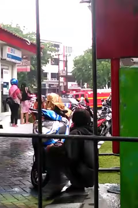 bank niaga bibis kebakaran