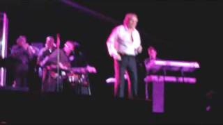 Details Engelbert  Humperdinck Sparta NJ (May 8, 2010) Live!! Guide