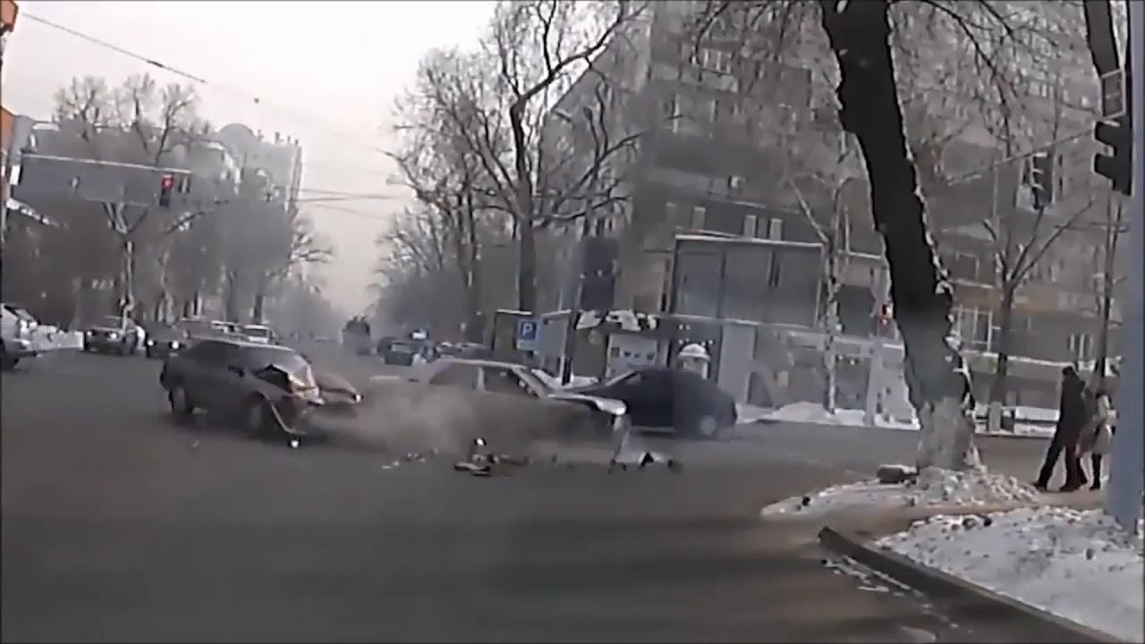 ☛ Dash Cam Compilation 2018 - Best Car Crashes ( Russia Germany UK USA ) TV #4