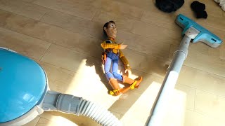 【衝撃】ウッディが掃除機かけてる映像 screenshot 5
