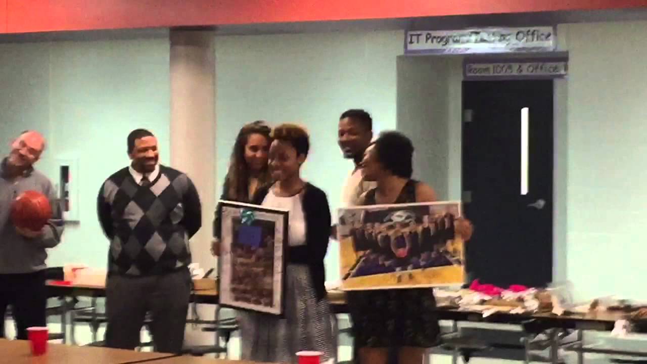 Lady Bobcat Awards 2015 Elisia & Misha present gift to Kelly Cordle