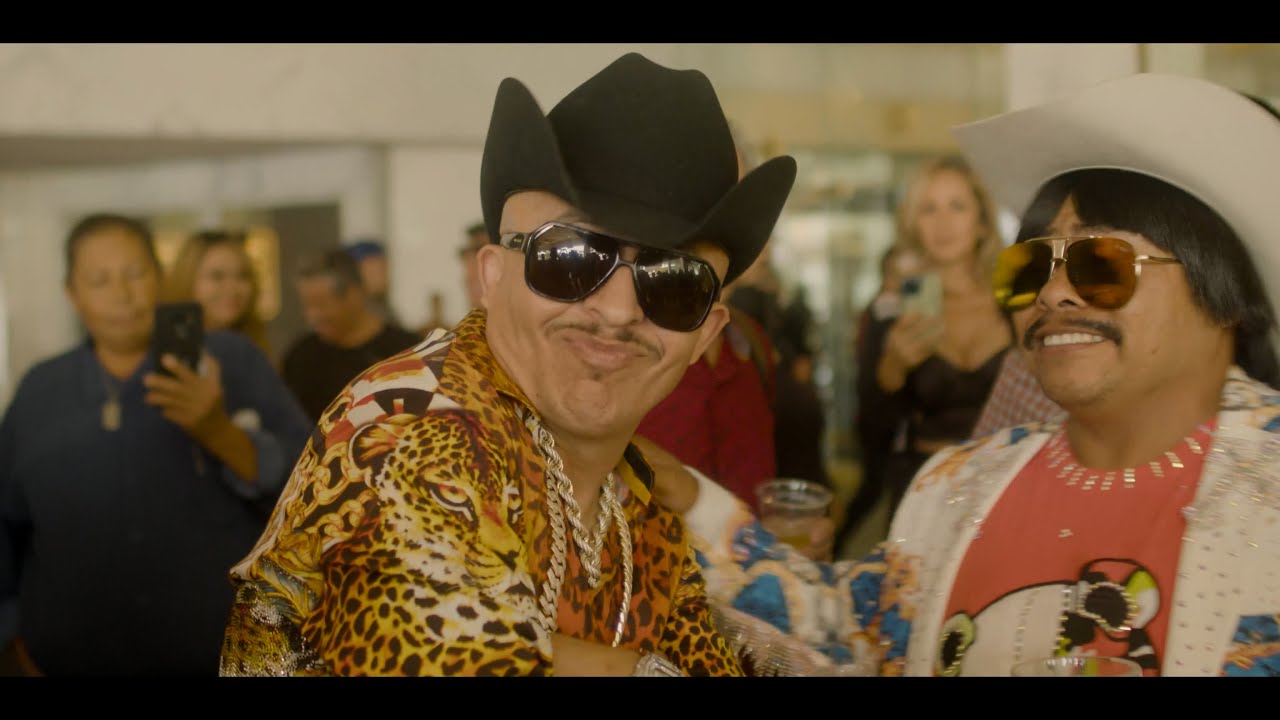 El Toro Vaquero - Juanito El Millionzuki ft. El Chaparro Chuacheneger \u0026 Los  Mas Buscados Del Rancho - YouTube