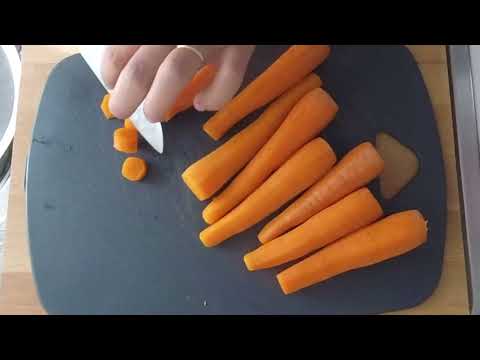 Contorno di carote al forno con pangrattato | Carote sabbiose | ricetta leggera e sfiziosa