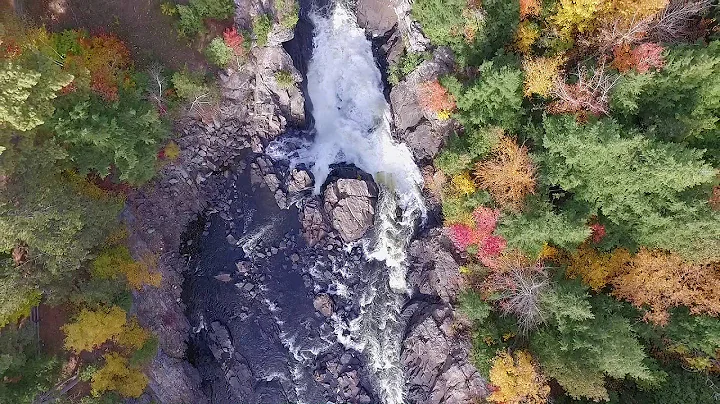 Les chutes Dorwin  Rawdon en drone