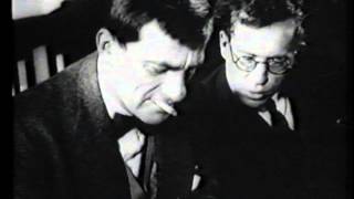 Vladimir Maiakovskii and ROSTA