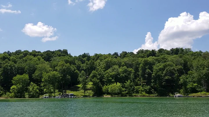 Beautiful day at Nolin Lake in Dog Creek Kentucky