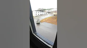شاهد تفجير دبابه عند طريق قنبله يدويه 