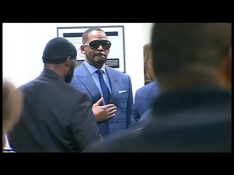 R. Kelly taken into custody in Chicago over unpaid child support