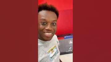 PS5 scalpers ￼buying all the PS5s 😳 #elitegamerclips