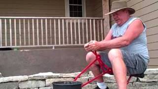 Digger With Wide Telescoping Strong Base-HigleyMetals.com