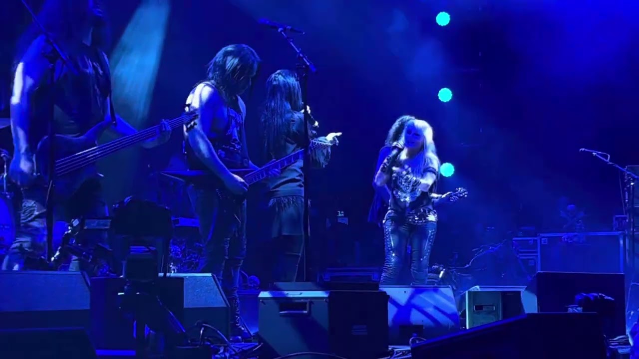 Doro & Tarja - ‚Walking With The Angels’ at Doro‘s 40th anniversary