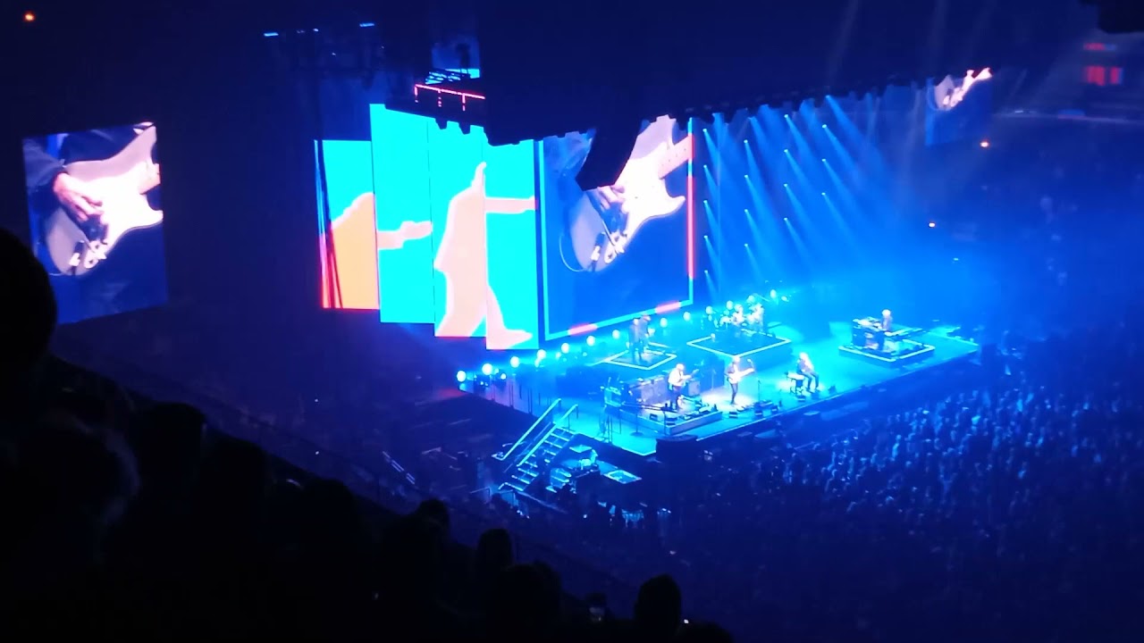 Genesis - I Can't Dance - Live from United Center in Chicago 11/15/2021